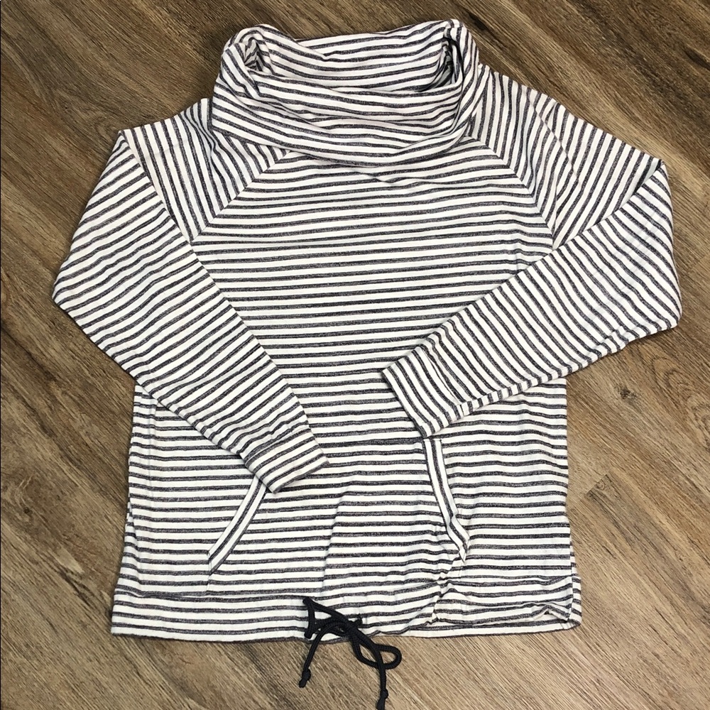 Derek Heart Gray and White Striped Sweater